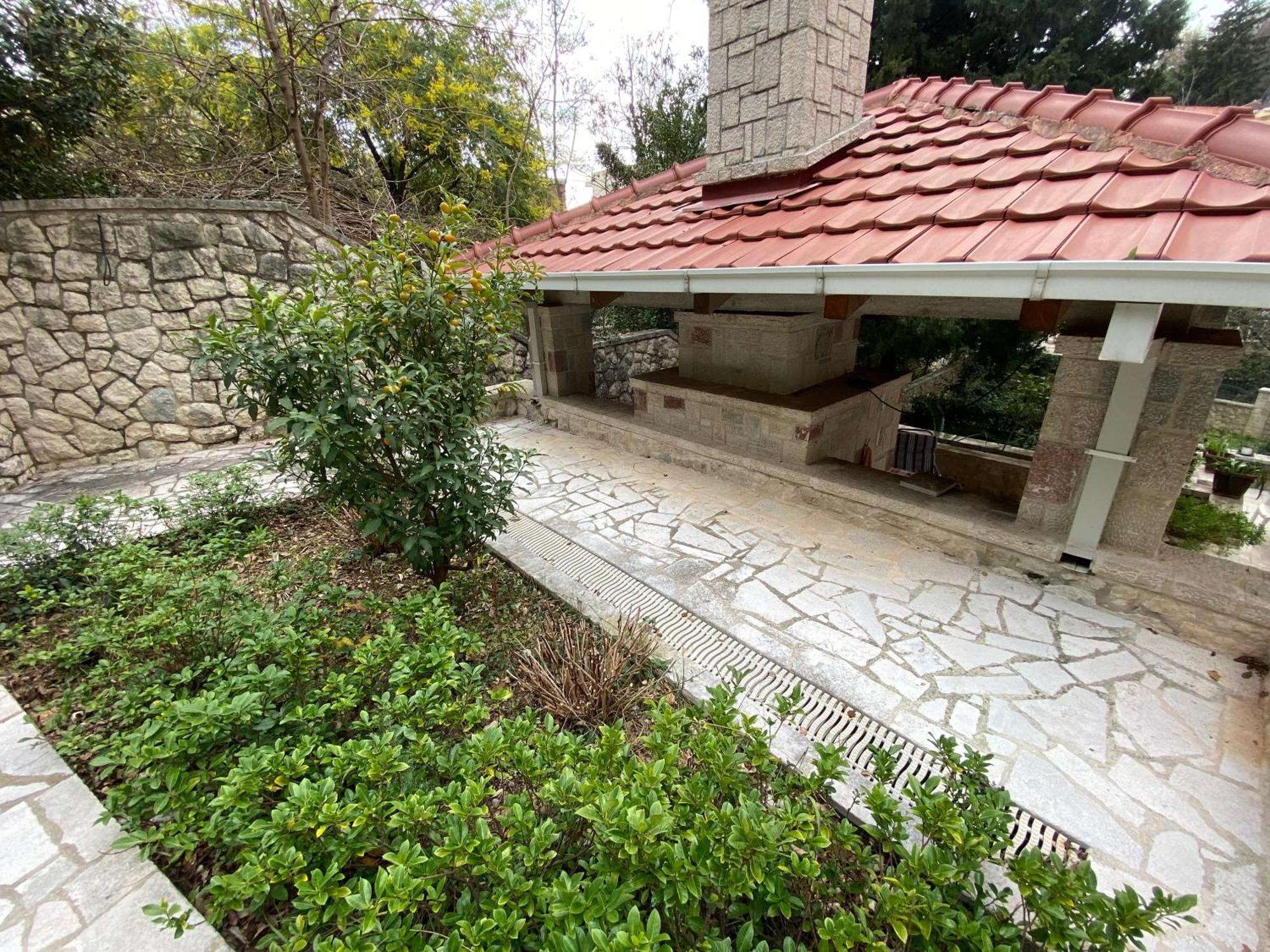 Stone Gasthof *